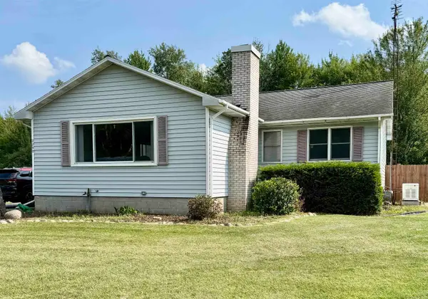 2290 E Cody Estey Road, Pinconning, MI 48650