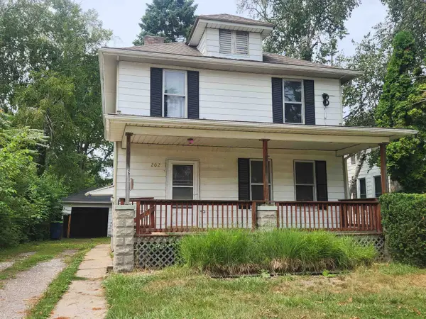 202 S Warner Street, Bay City, MI 48706