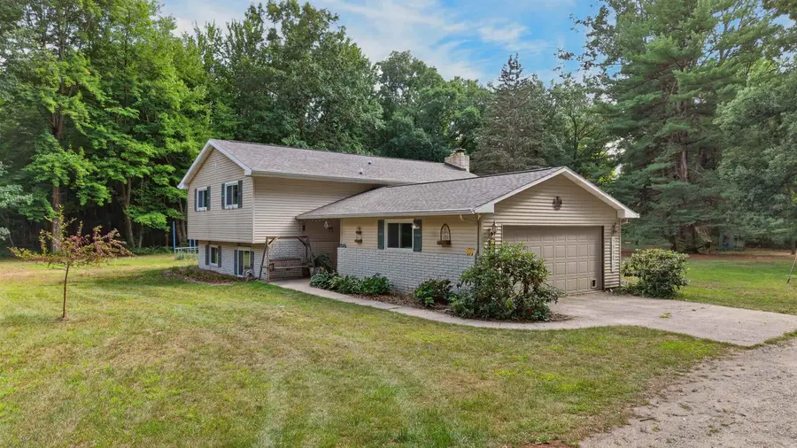 615 W Cole Road, Jerome, MI 48657 - #2
