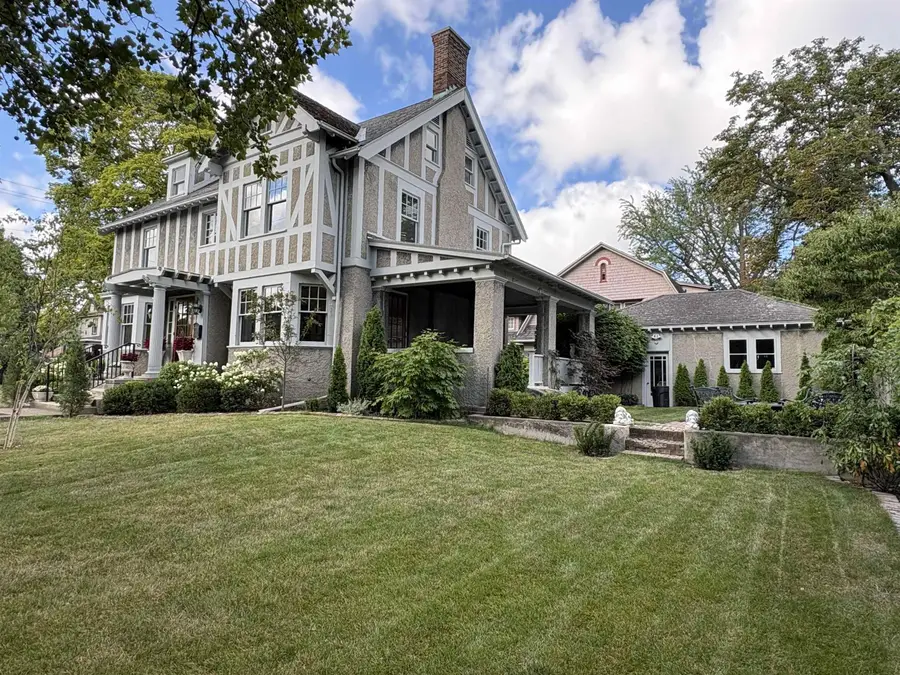 701 N Johnson Street, Bay City, MI 48708 - #2