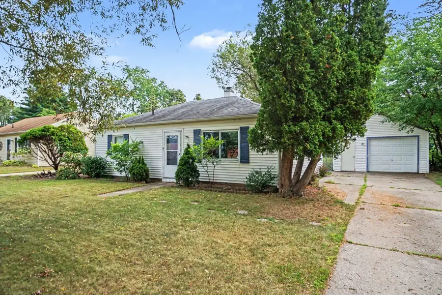 3806 E St Andrews Road, Midland, MI 48642-6157 - #2