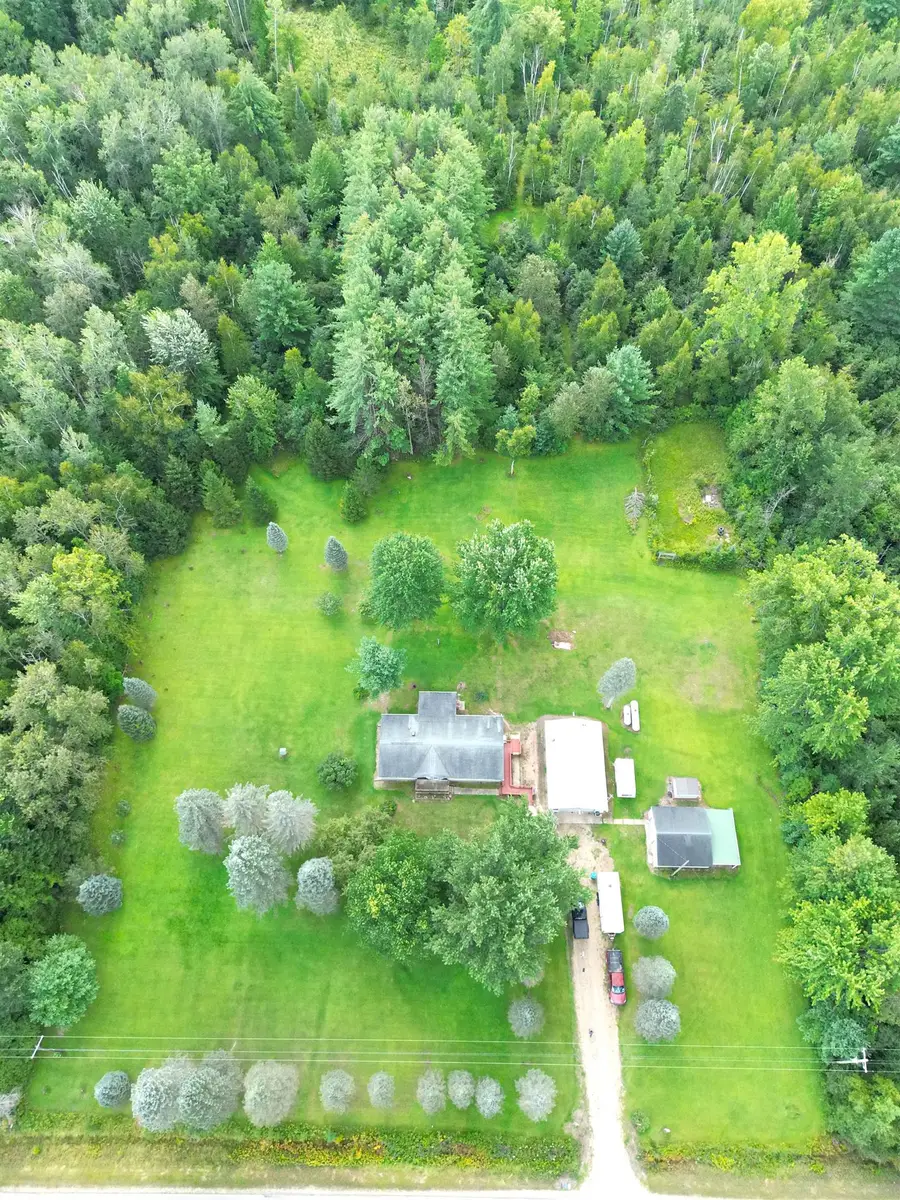 1248 E Highwood Road, Beaverton, MI 48612 - #3