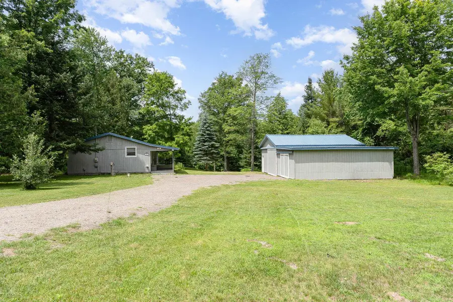 1517 S Whitney Road, Beaverton, MI 48612 - #2