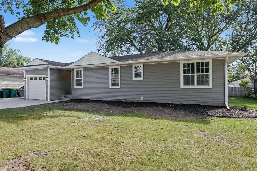 602 Webb Drive, Bay City, MI 48706 - #2