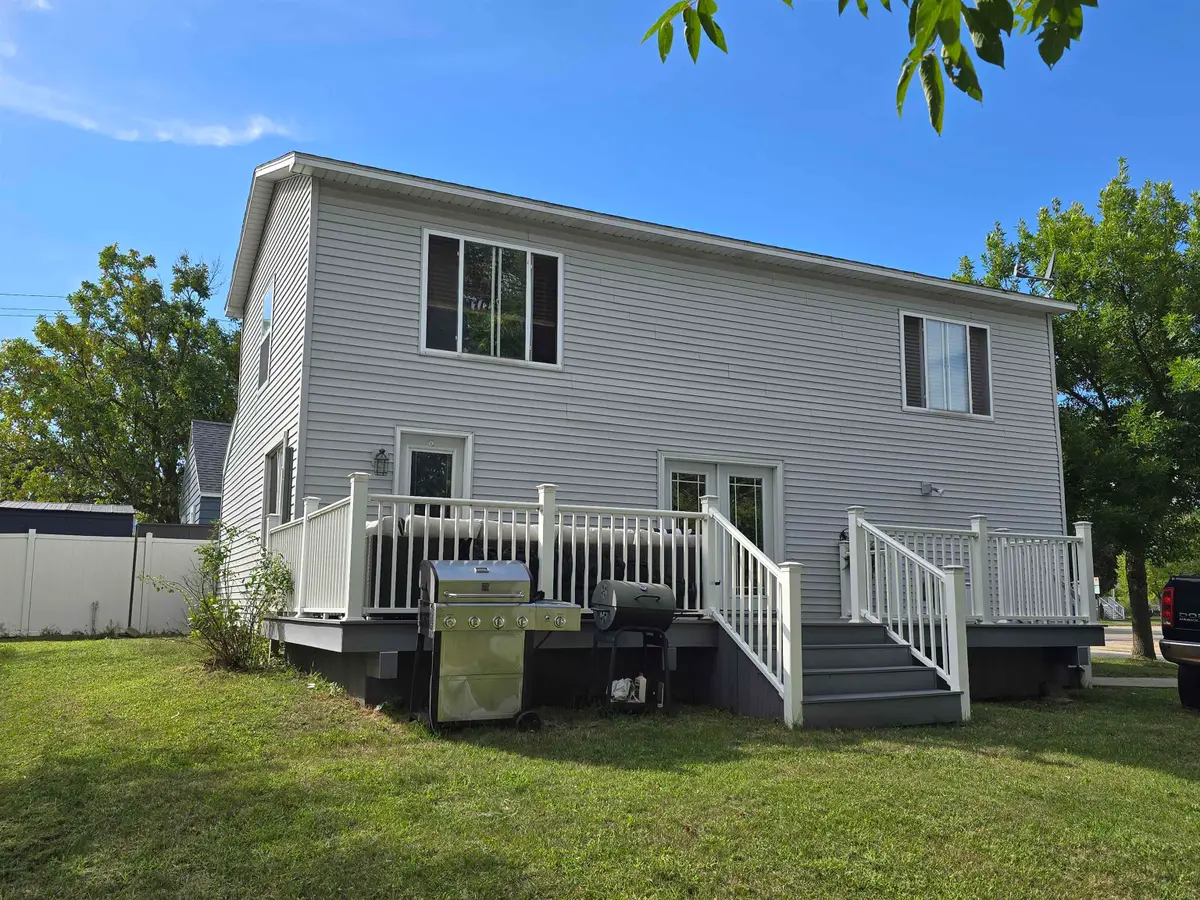 702 E Jane Street, Bay City, MI 48706 - #1