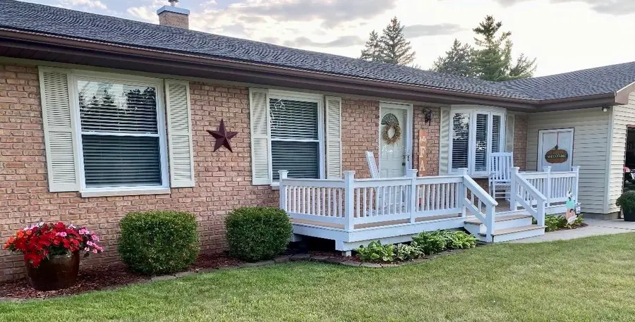 3599 Seville Lane, Saginaw, MI 48604 - #3