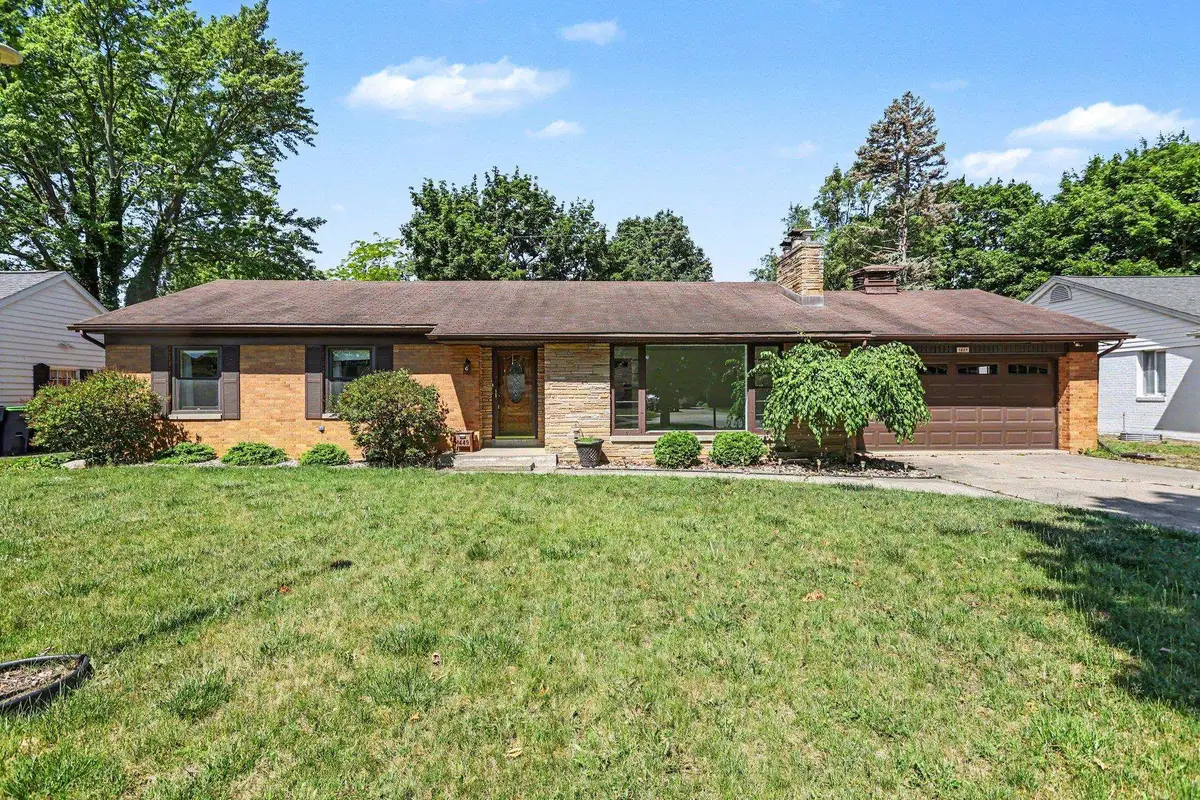 1449 Lathrup Avenue, Saginaw, MI 48638 - #1