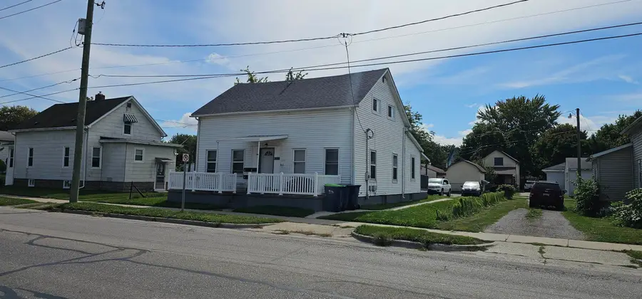 3226 N Water st Street, Bay City, MI 48708 - #2