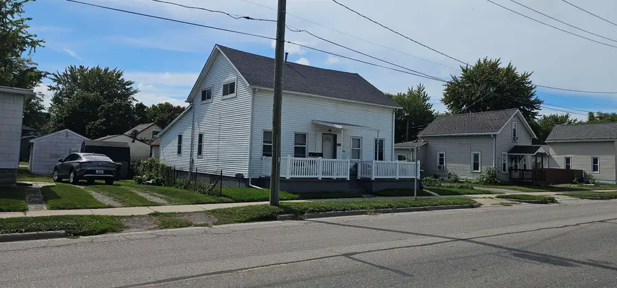 3226 N Water st Street, Bay City, MI 48708 - #3