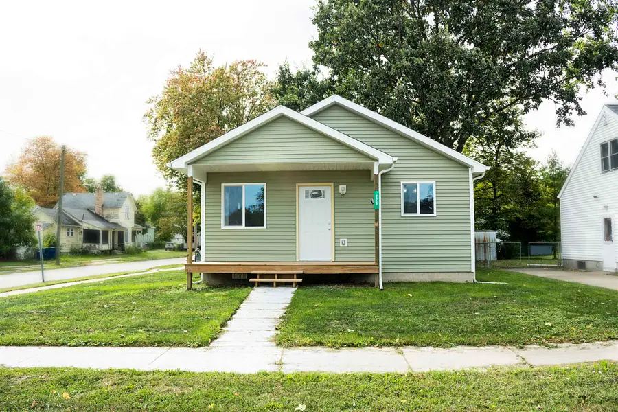220 S Sherman Street, Bay City, MI 48708 - #2