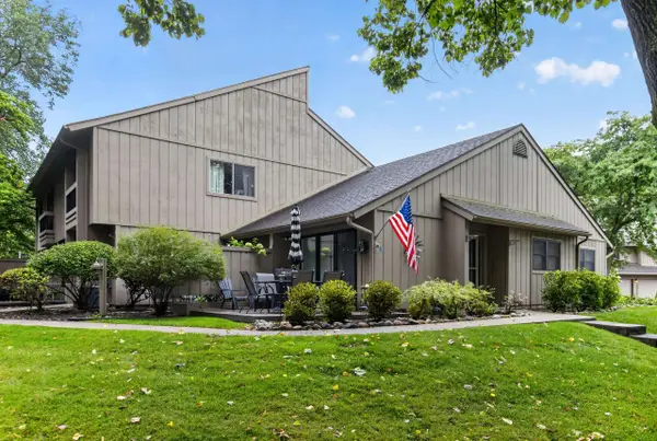 2358 Bay Woods Court, Bay City, MI 48706