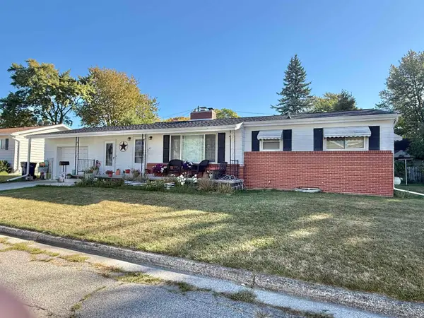 2 BRADY Court, Bay City, MI 48708