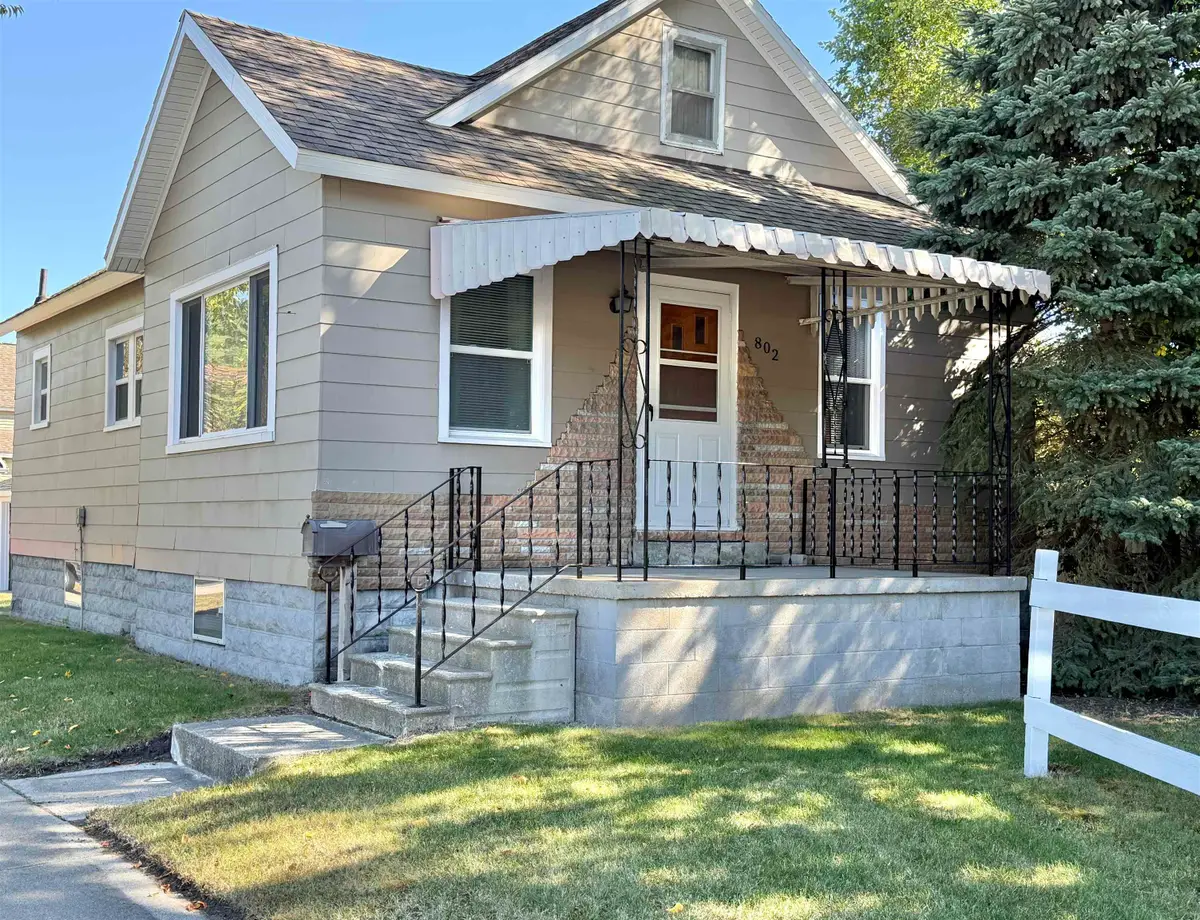 802 STATE Street, Bay City, MI 48706 - #1