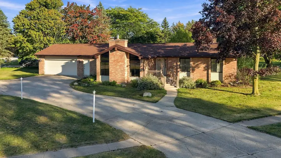 401 Southlawn Drive, Auburn, MI 48611 - #3
