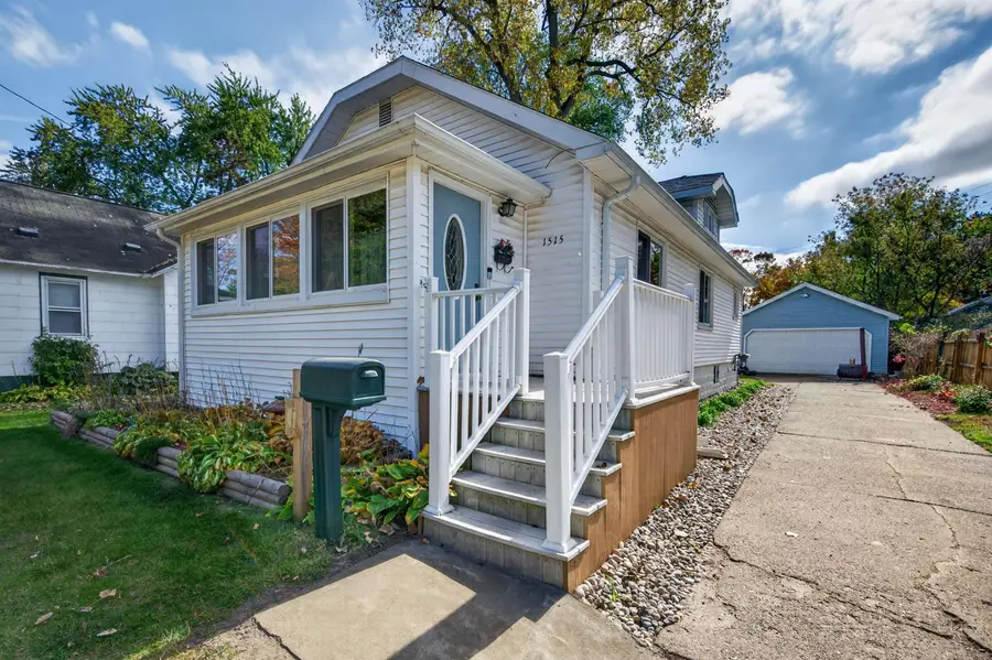 1515 W Hines Street, Midland, MI 48640 - #2