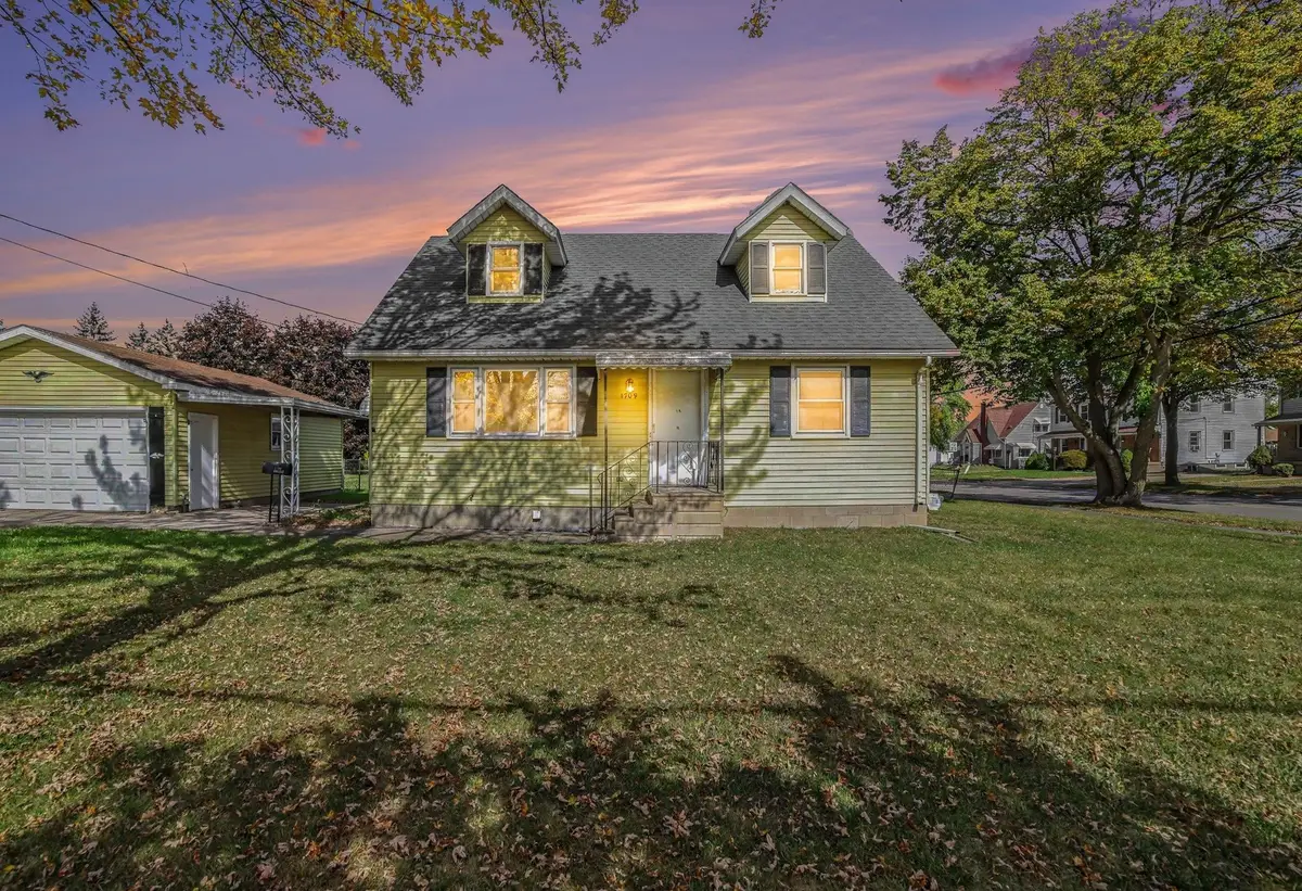1709 Borton Avenue, Essexville, MI 48732 - #1