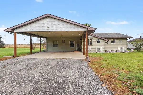 736 W Parish Road, Kawkawlin, MI 48631