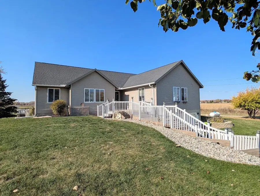 1136 S Carter Road, Midland, MI 48642 - #2