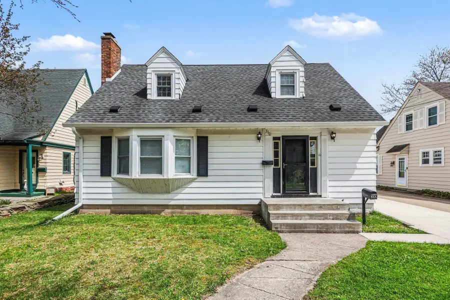 310 Green Avenue, Bay City, MI 48708 - #2