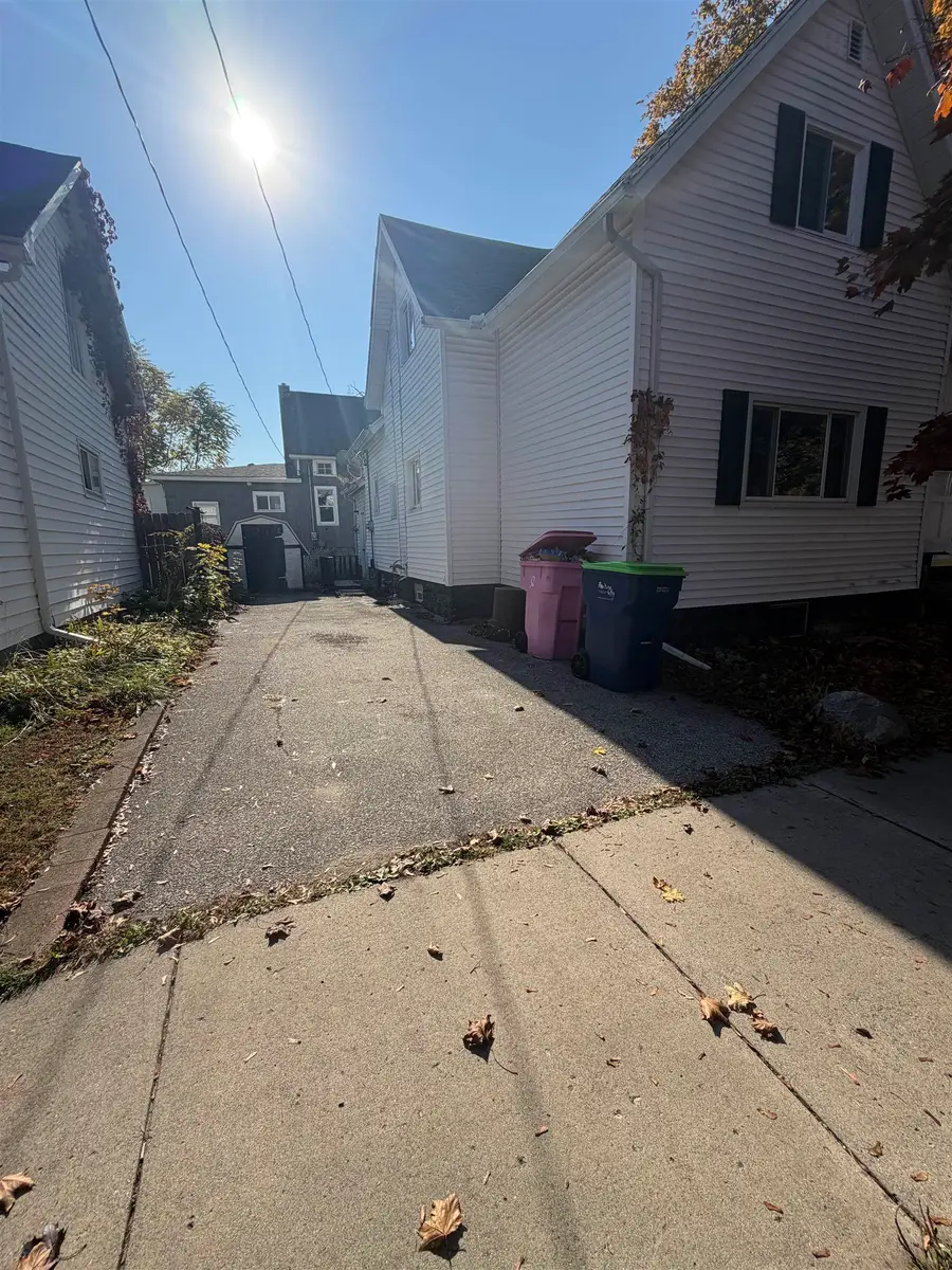 700 E Florence Street, Bay City, MI 48708 - #3