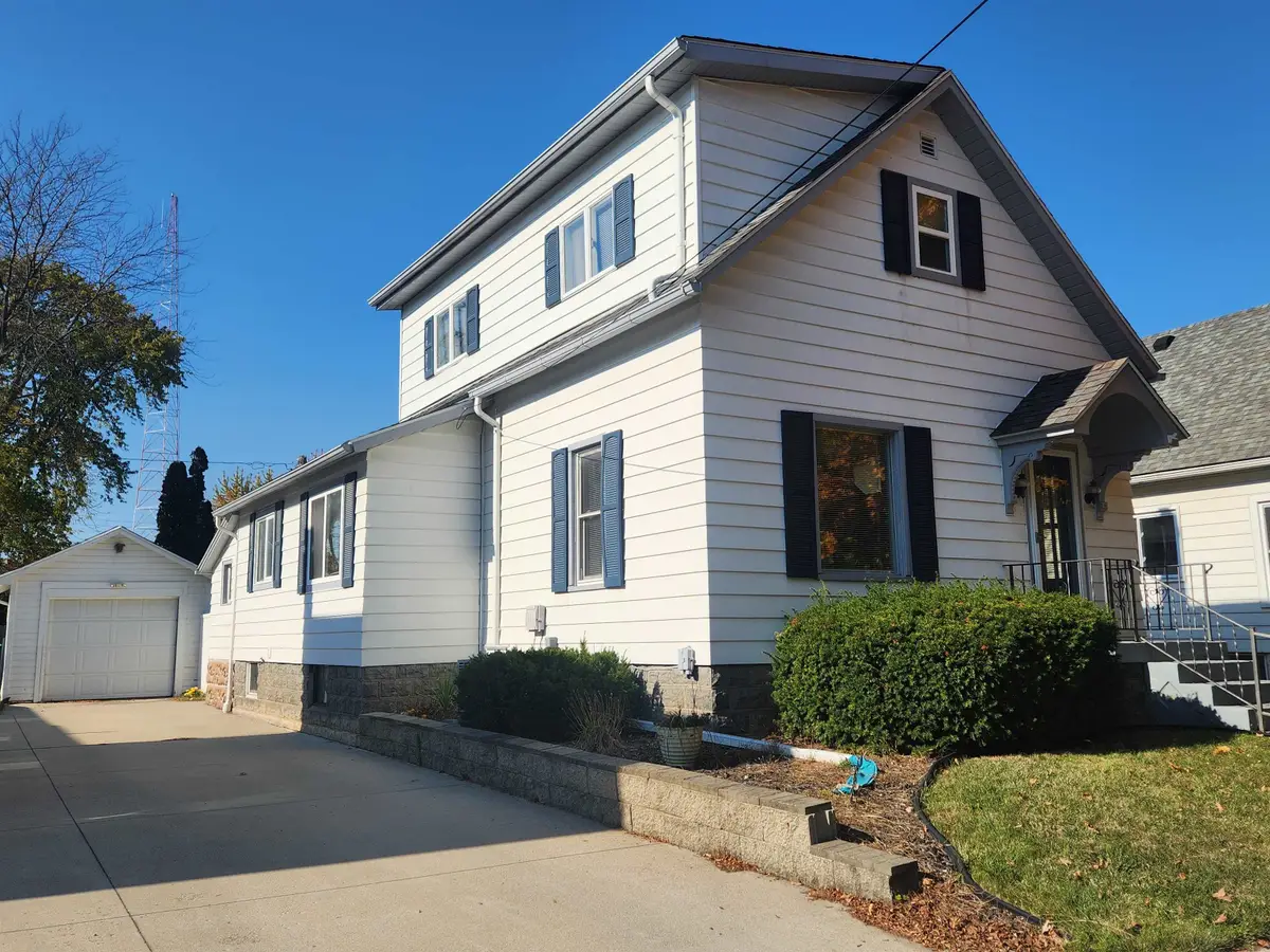 407 N Mountain Street, Bay City, MI 48706 - #1