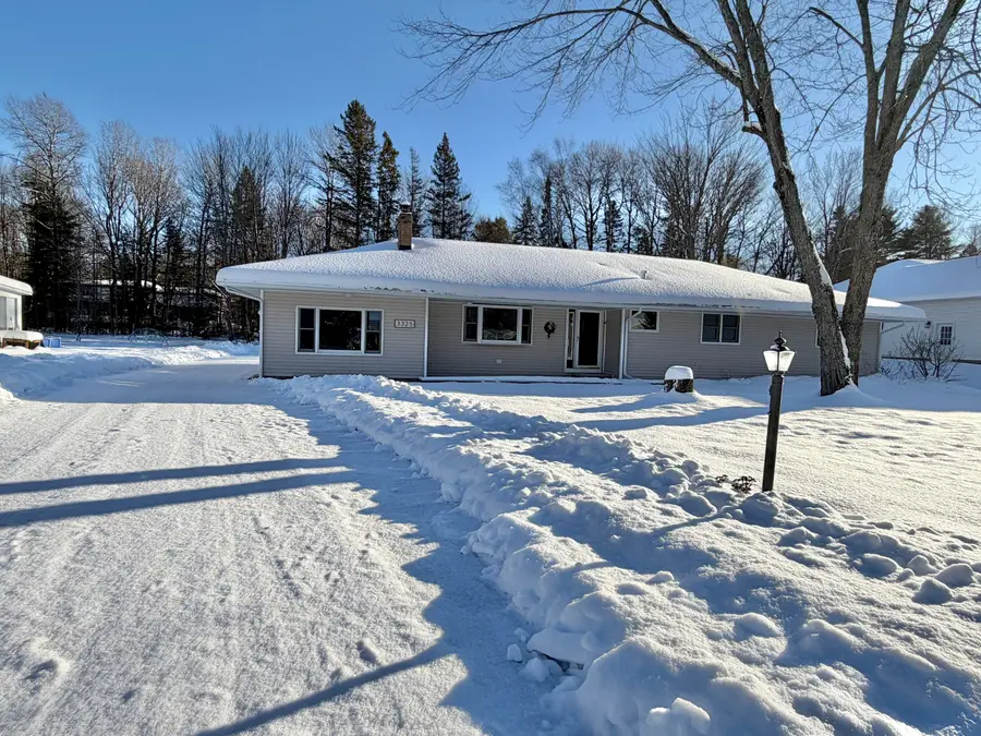 3325 Lakeshore Dr, Sault Ste Marie, MI 49783 - Image #3