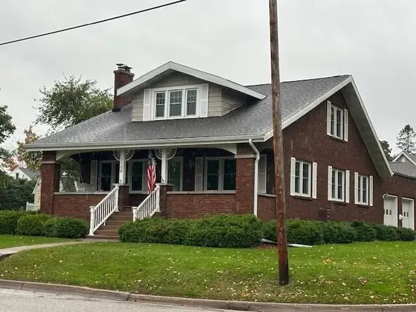 1100 Davitt St, Sault Ste Marie, MI 49783