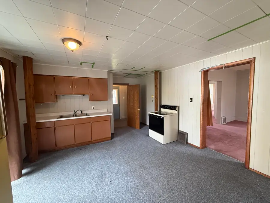 337 E Portage Ave, Sault Ste Marie, MI 49783 - Image #3