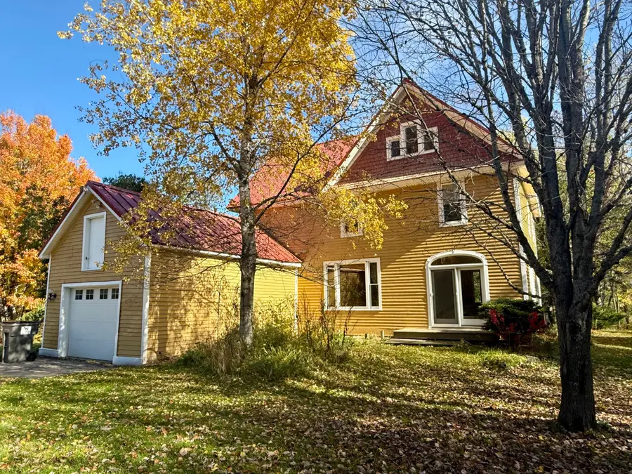 4626 S Nicolet Rd, Sault Sainte Marie, MI 49783 - Image #2