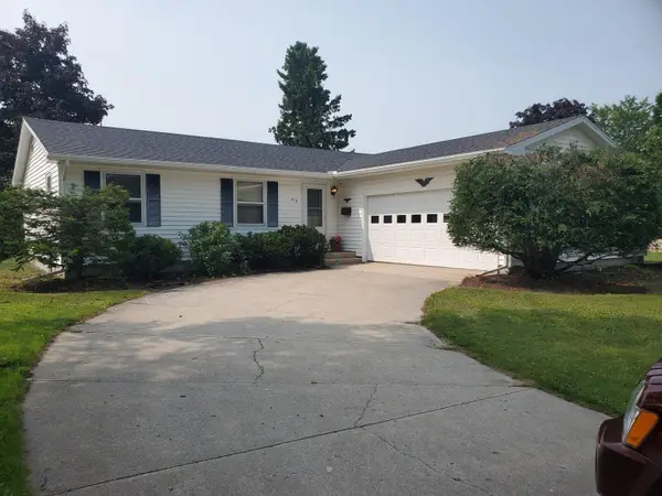 519 W Ave B, Newberry, MI 49868