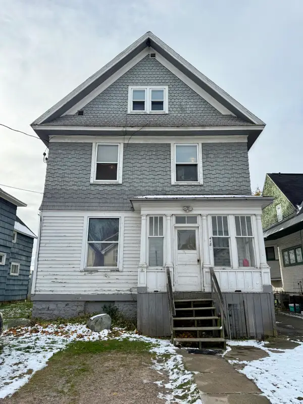 418 Dawson St, Sault Ste Marie, MI 49783