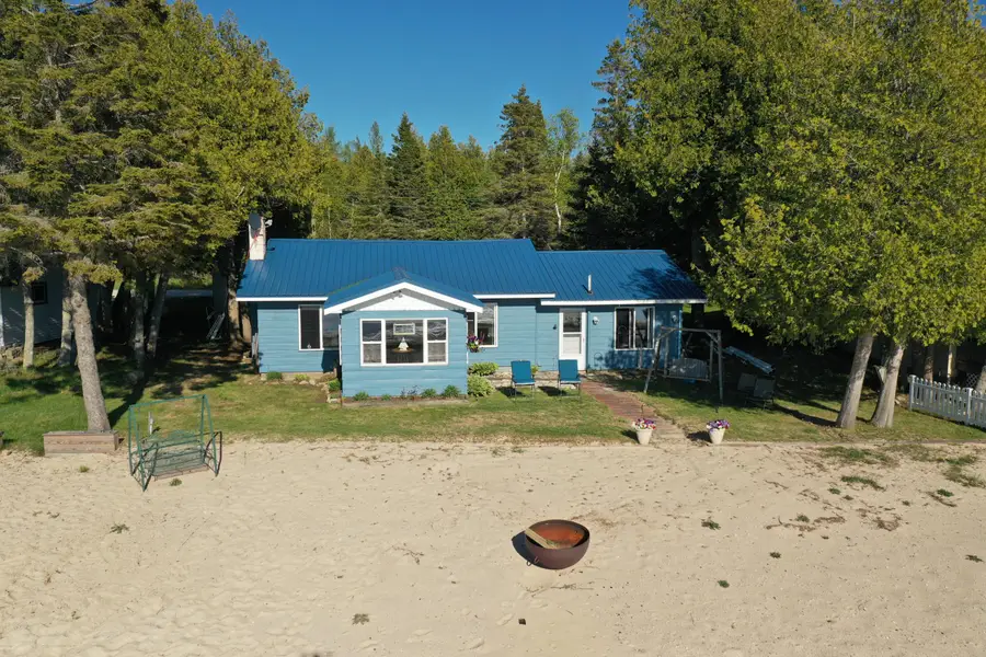 N3896 St. Martins Pt. Rd, Hessel, MI 49745 - Image #3