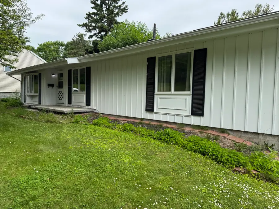 500 Sheridan Dr, Sault Ste Marie, MI 49783 - Image #3