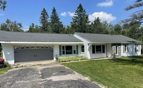 998 W Us-23 Hwy, Cheboygan, MI 49721