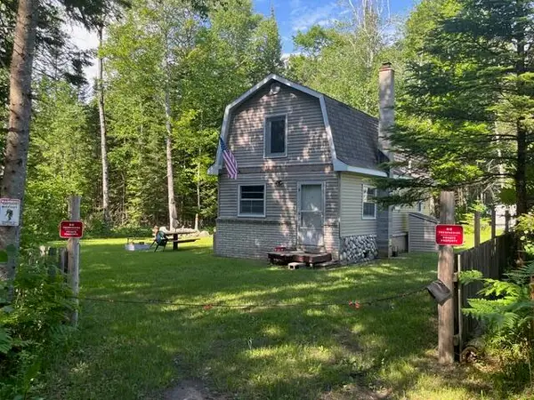 N5851 Big Knob Rd, Gould City, MI 49838
