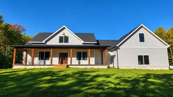 2520 W 20th St, Sault Ste Marie, MI 49783