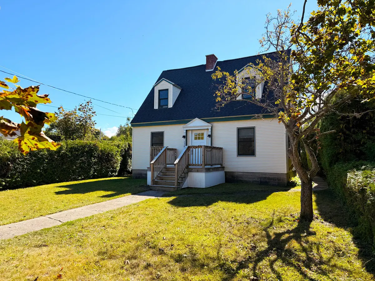 178 Fitch St, Saint Ignace, MI 49781 - #1