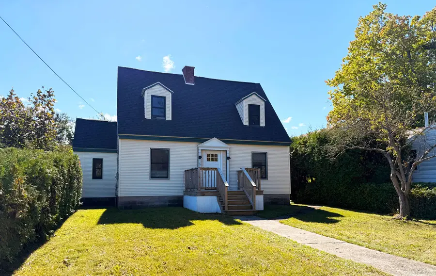 178 Fitch St, Saint Ignace, MI 49781 - #3