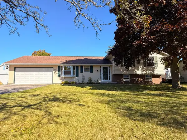 1017 S State St, St. Ignace, MI 49781
