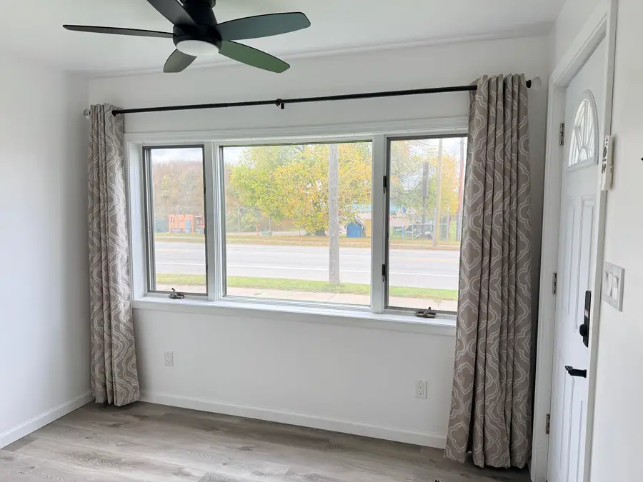 928 E Portage Ave, Sault Ste Marie, MI 49783 - #2