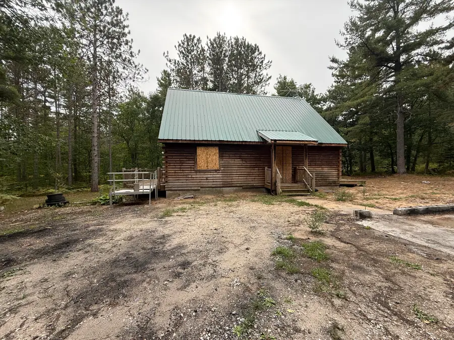 13307 N Whitefish Point Rd, Paradise, MI 49768 - #2