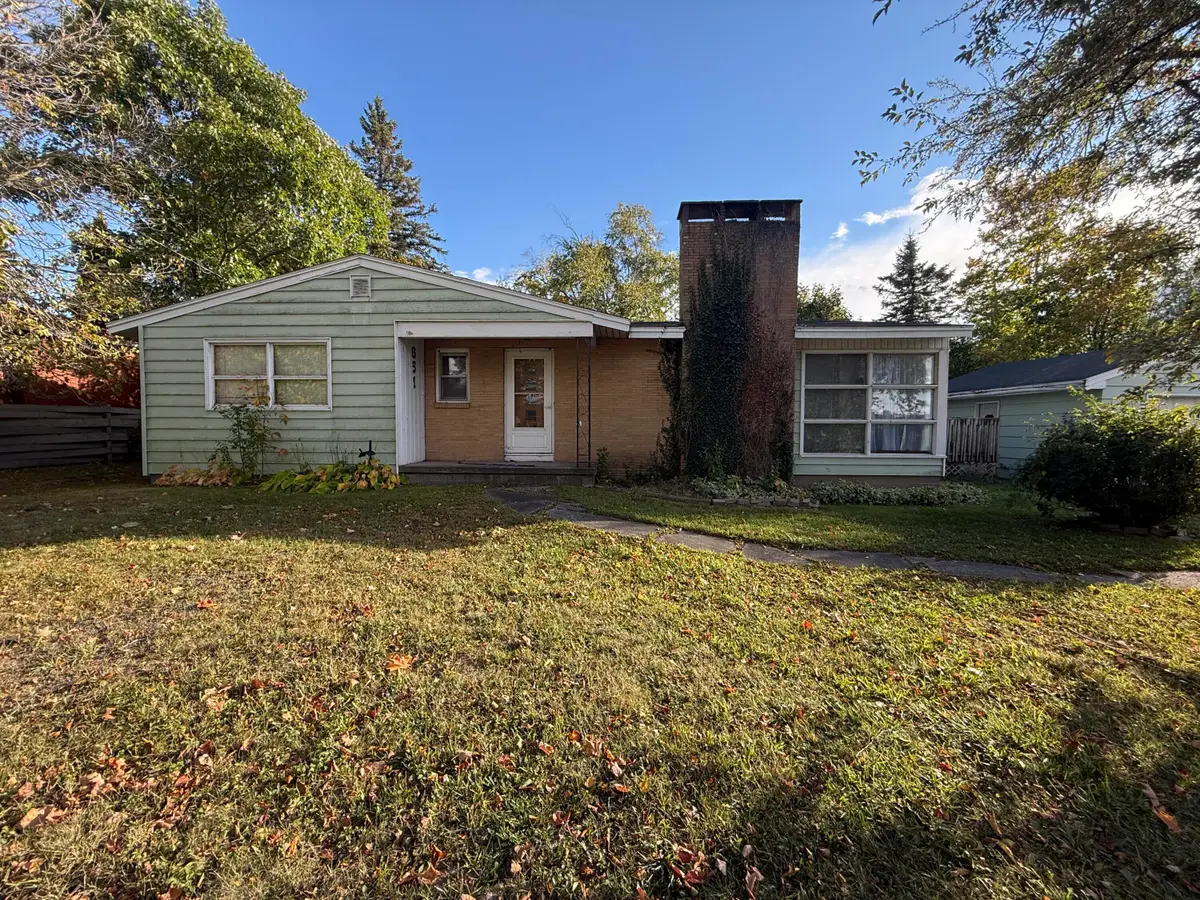 651 Dillon St, Sault Ste Marie, MI 49783 - #1