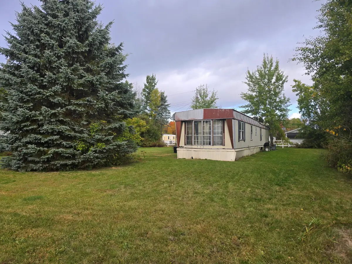 700 W 26th Ave, Sault Ste Marie, MI 49783 - #1
