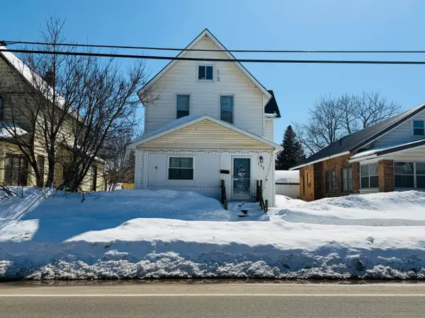 702 E Easterday Ave, Sault Ste Marie, MI 49783