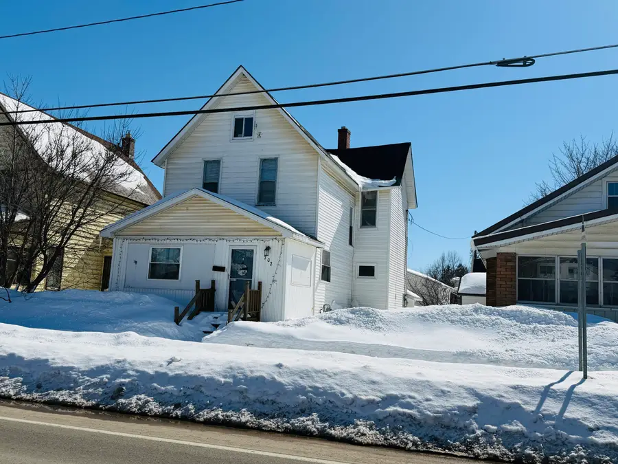 702 E Easterday Ave, Sault Ste Marie, MI 49783 - #3