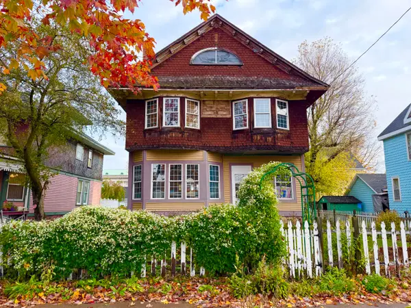 323 Maple St, Sault Ste Marie, MI 49783