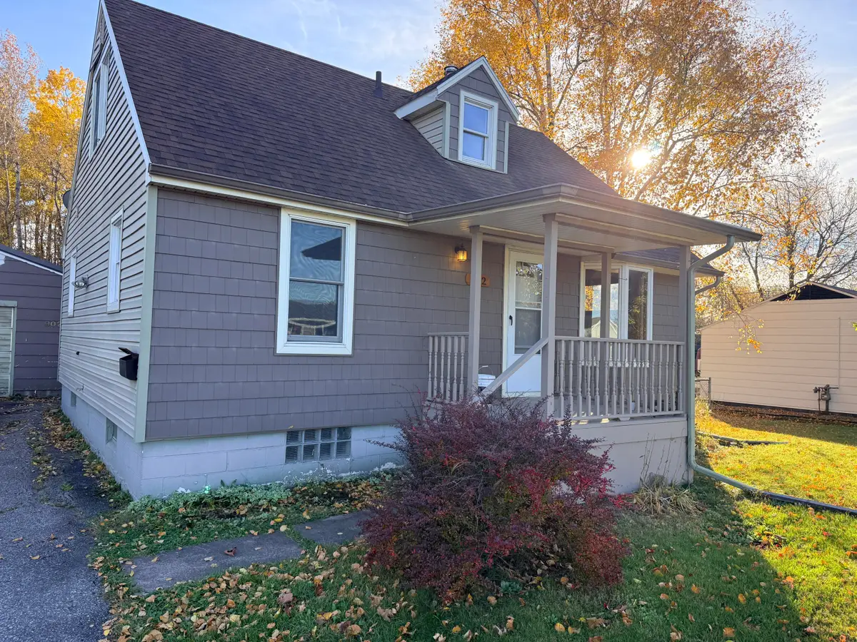 902 E 9th Ave, Sault Ste Marie, MI 49783 - #1
