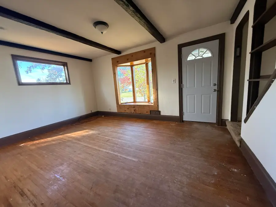 902 E 9th Ave, Sault Ste Marie, MI 49783 - #2