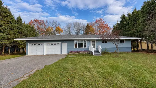 3265 S Sun Glo Dr, Sault Ste Marie, MI 49783