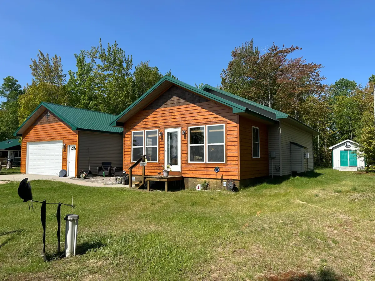 10421 N Whitefish Point Rd, Paradise, MI 49768 - #1